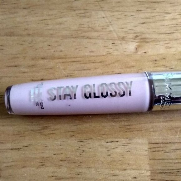 Rimmel stay glossy 143 sundae Best - Picture 1 of 1